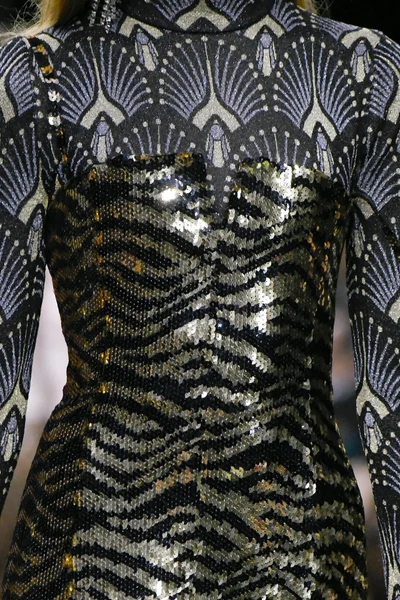 Look 29